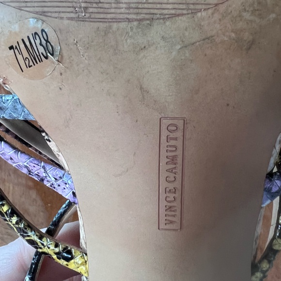 Vince Camuto Winivey Snake Multi-Colored Strap Sandal size 7.5 - Picture 15 of 15